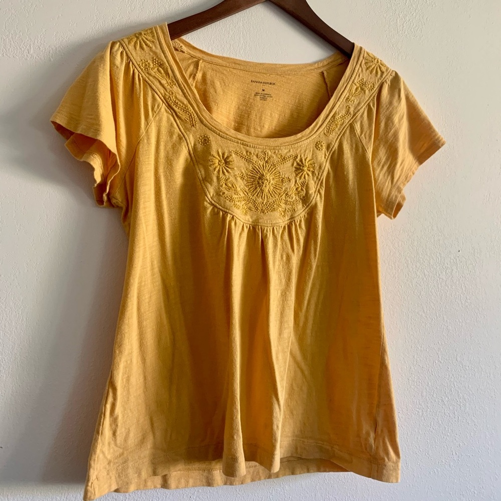 Bananna Republic shirt